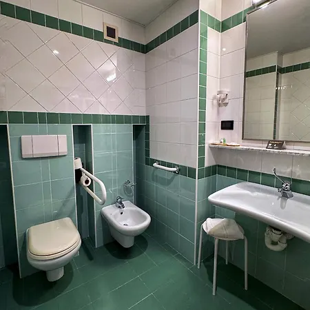 Euro Hotel 3*